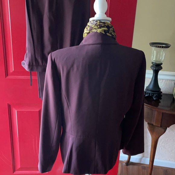 Kasper 2 pc pant suit w scarf sz 14 - Picture 4 of 5